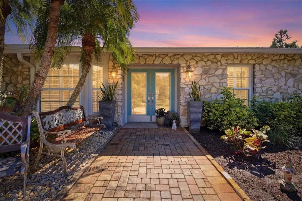 1231 BAYSHORE DRIVE - Photo 1