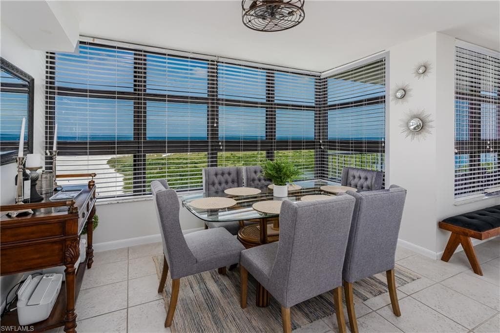 320 Seaview CT - Photo 6