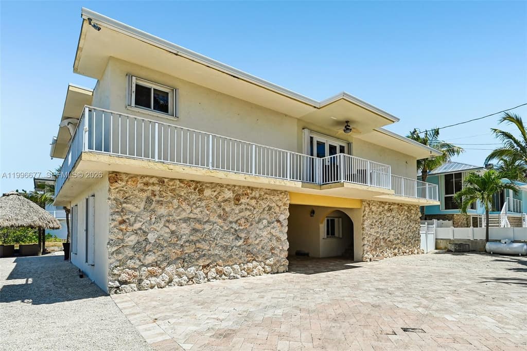 201 Wildwood Cir - Photo 5