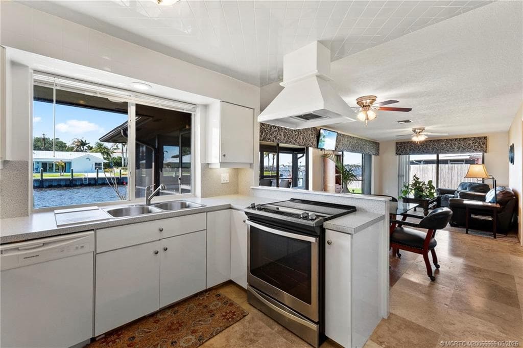2086 SW Gull Harbor Lane - Photo 8