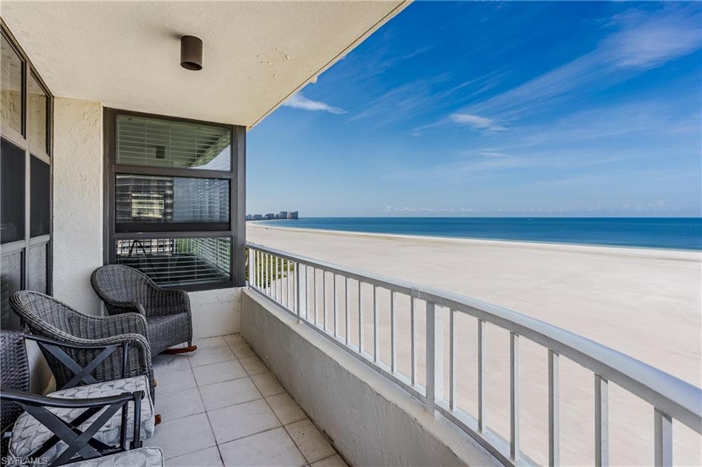 320 Seaview CT - Photo 12