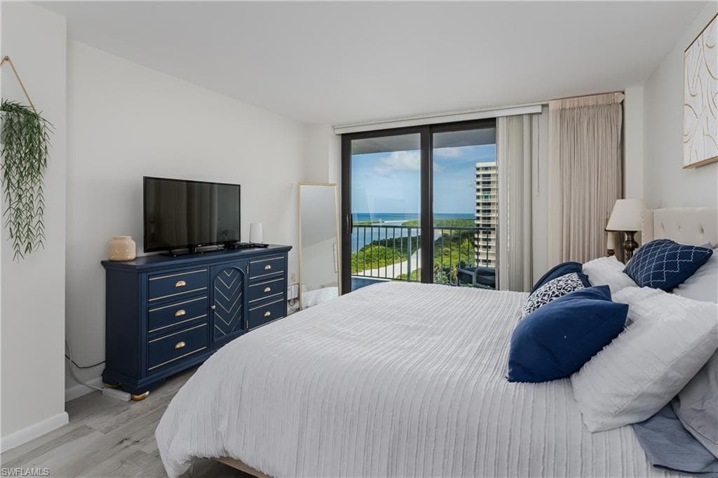 320 Seaview CT - Photo 17