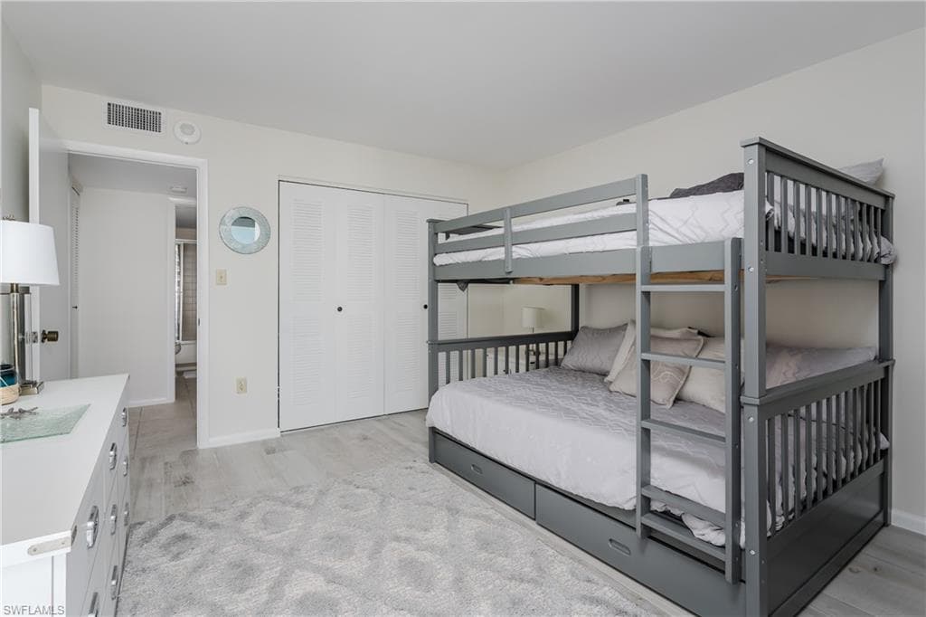 320 Seaview CT - Photo 20
