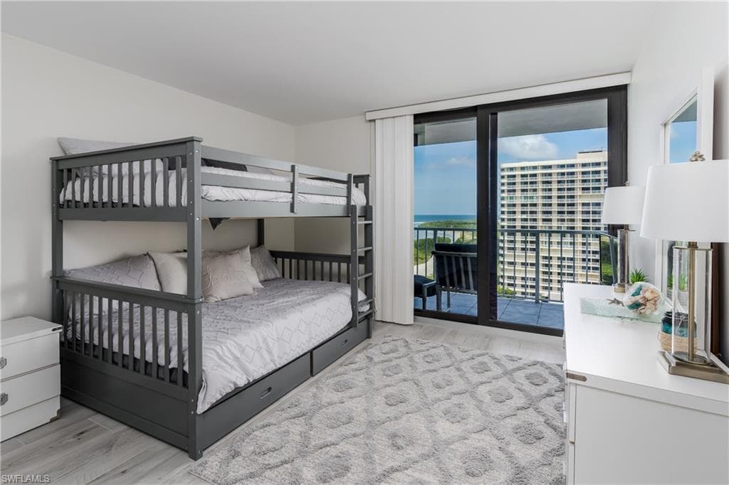 320 Seaview CT - Photo 21