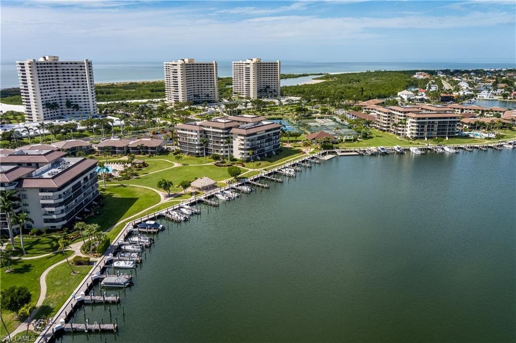 320 Seaview CT - Photo 28
