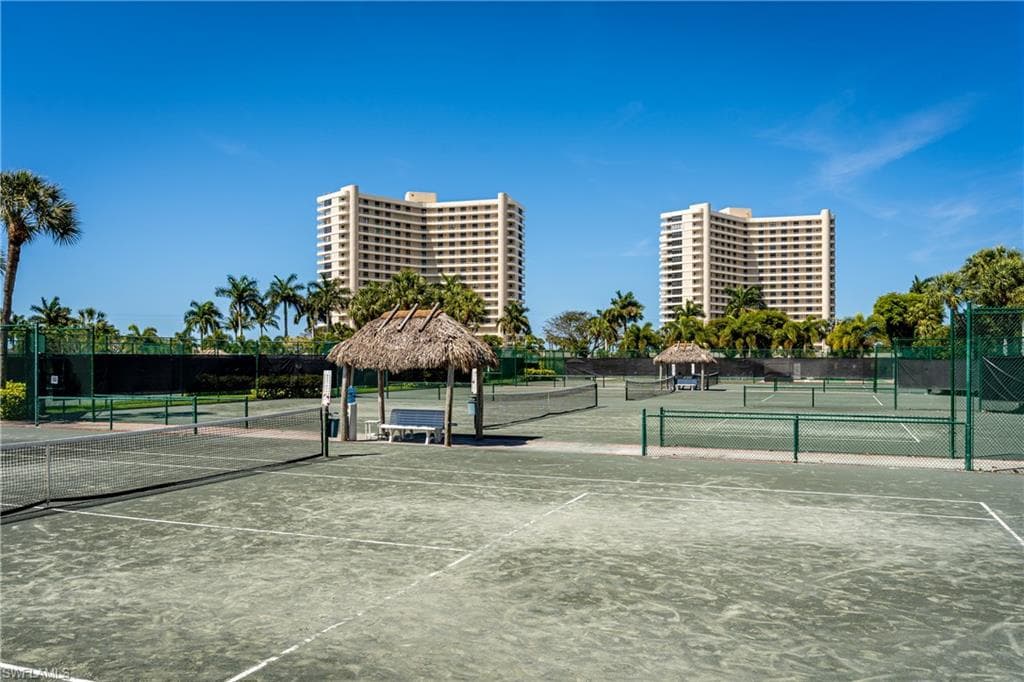 320 Seaview CT - Photo 35