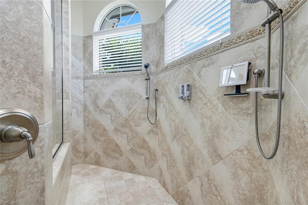 6029 Tarpon Estates CT - Photo 17