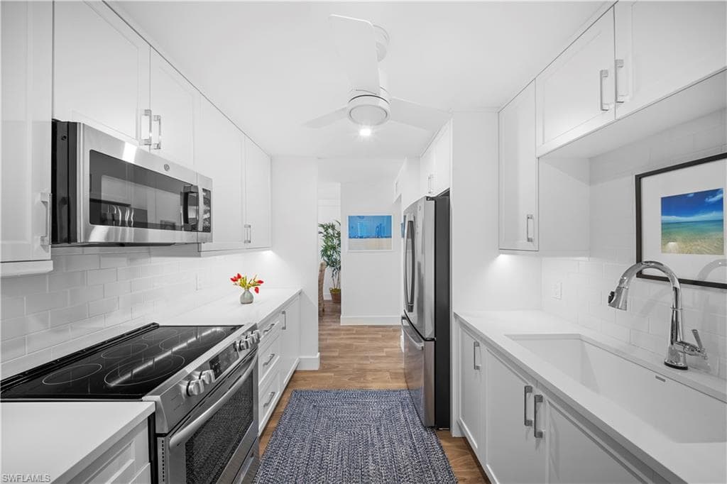 2850 Gulf Shore BLVD N - Photo 16