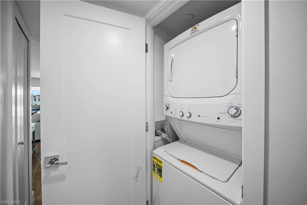 2850 Gulf Shore BLVD N - Photo 26