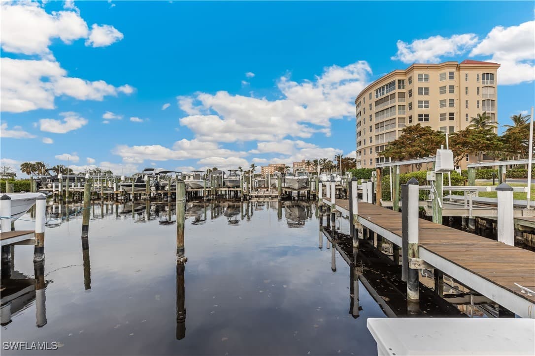 15160 Harbour Isle Drive 202 - Photo 29