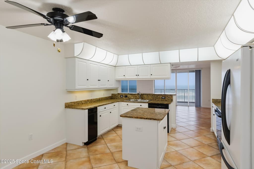 735 N Highway A1a 302 - Photo 26