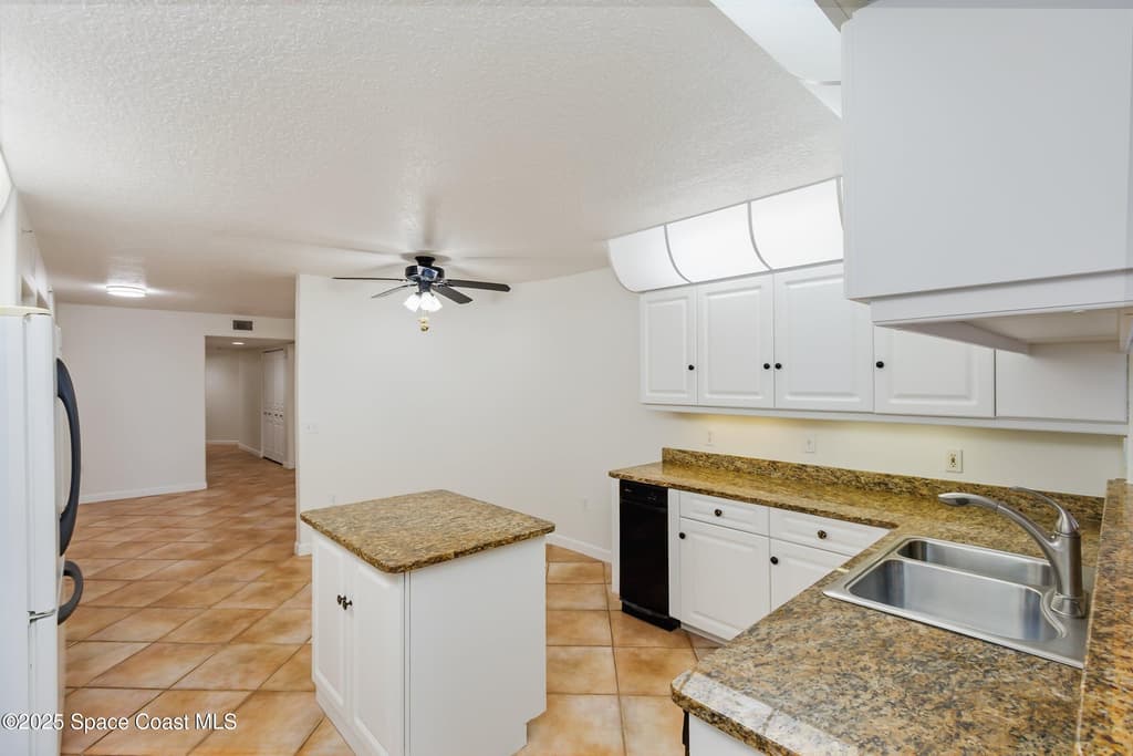 735 N Highway A1a 302 - Photo 28