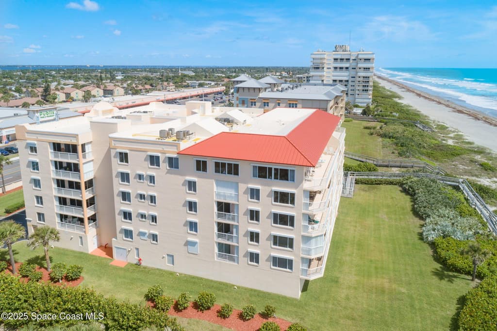 735 N Highway A1a 302 - Photo 59