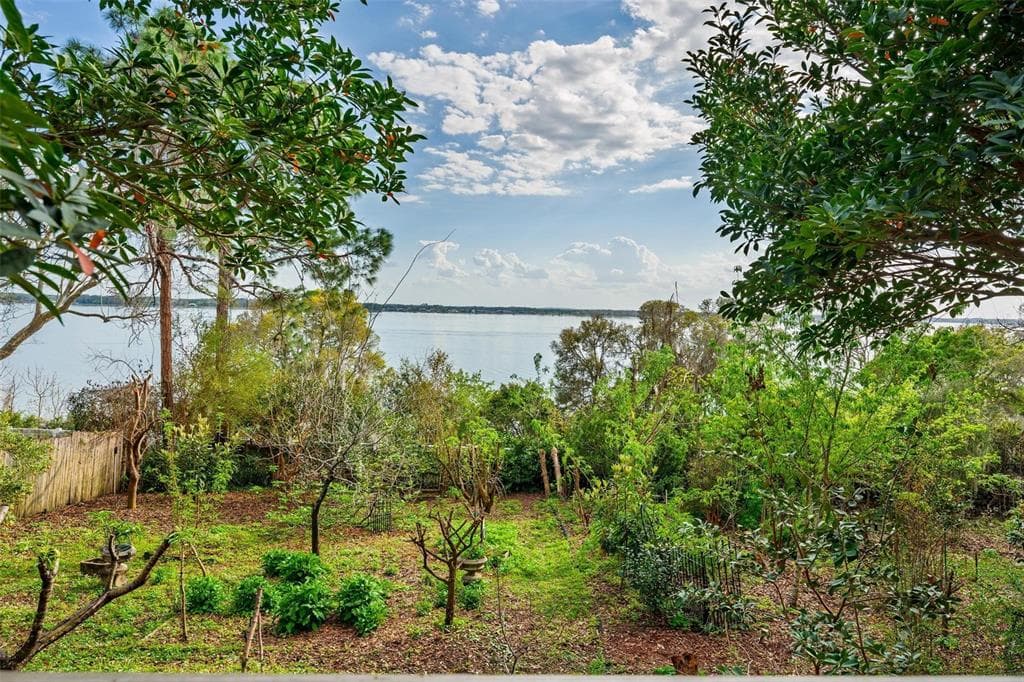 976 FAIRVIEW AVENUE - Photo 18