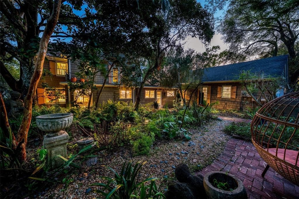 976 FAIRVIEW AVENUE - Photo 64