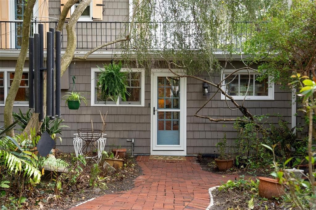 976 FAIRVIEW AVENUE - Photo 65