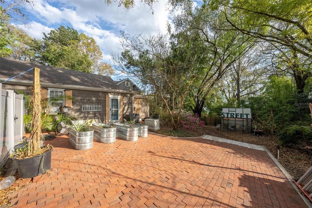 976 FAIRVIEW AVENUE - Photo 71