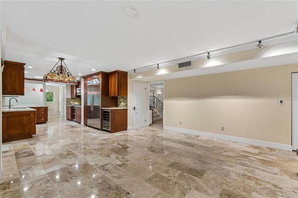 2006 NW 23RD STREET - Photo 13