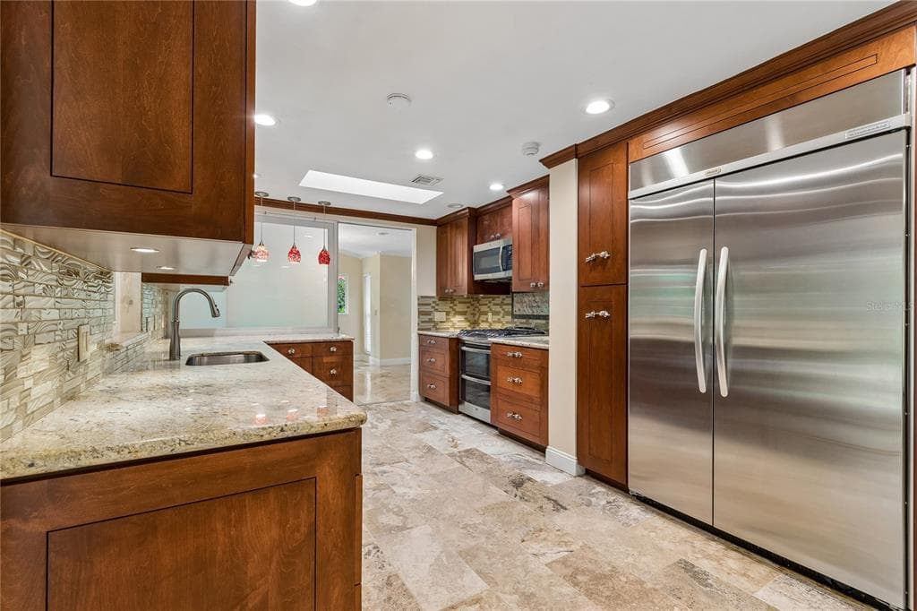 2006 NW 23RD STREET - Photo 14