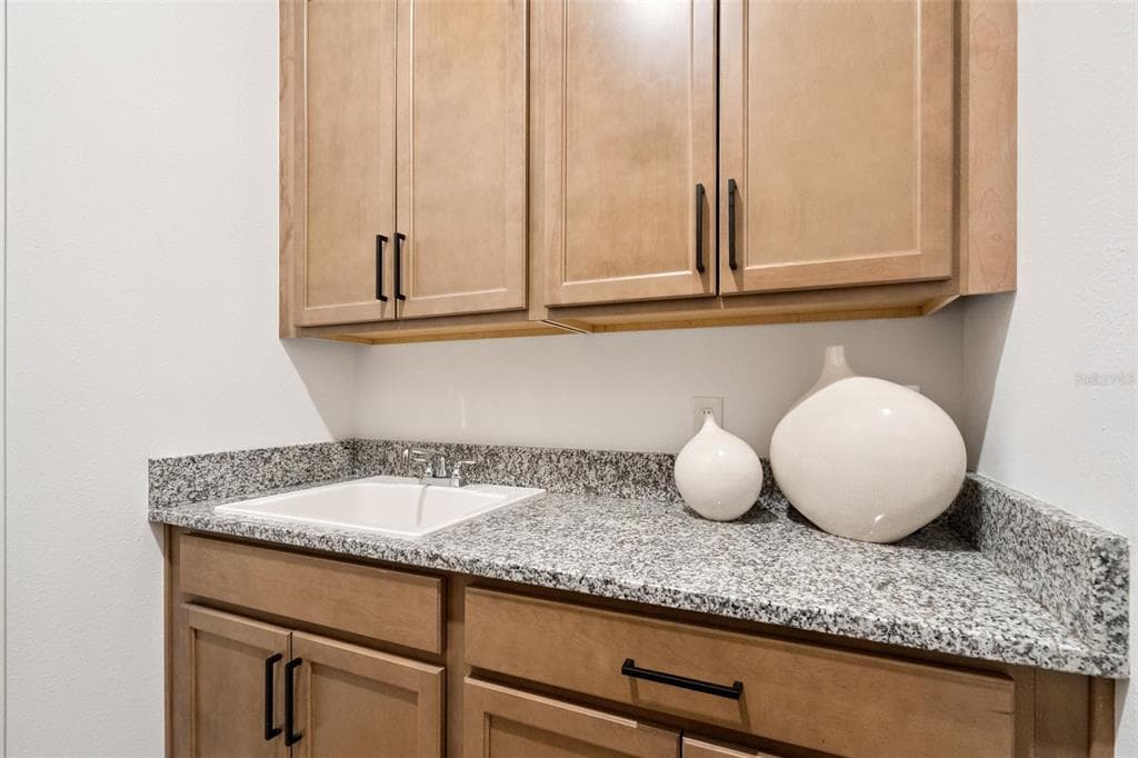 6410 TRAILBLAZE BEND - Photo 43