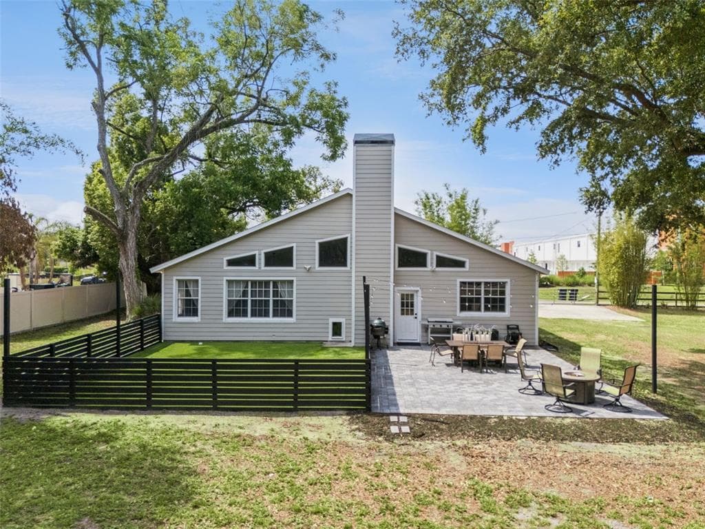 1825 DEMASTUS LANE - Photo 10
