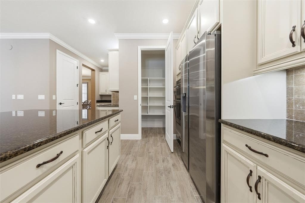 8210 LUDINGTON CIRCLE - Photo 26