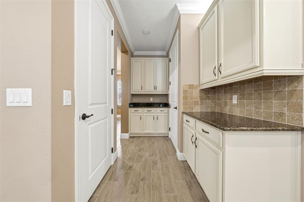 8210 LUDINGTON CIRCLE - Photo 29
