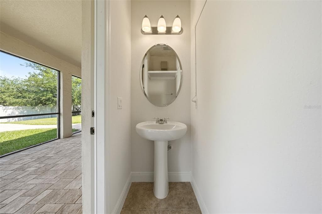 8210 LUDINGTON CIRCLE - Photo 36
