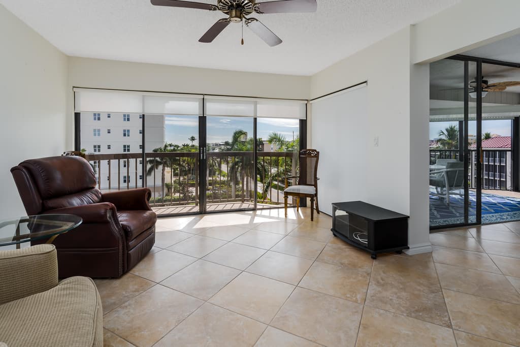 845 COLLIER COURT 502 - Photo 7