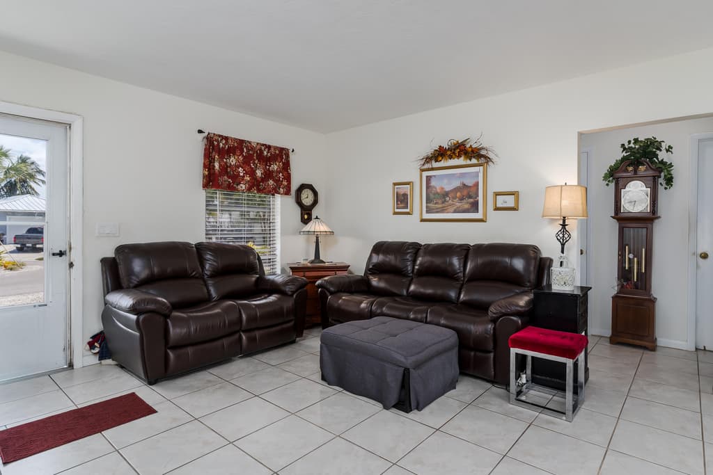 756 APPLE COURT - Photo 13
