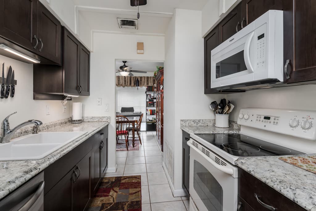 756 APPLE COURT - Photo 17