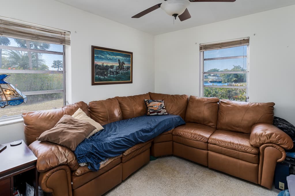 756 APPLE COURT - Photo 22