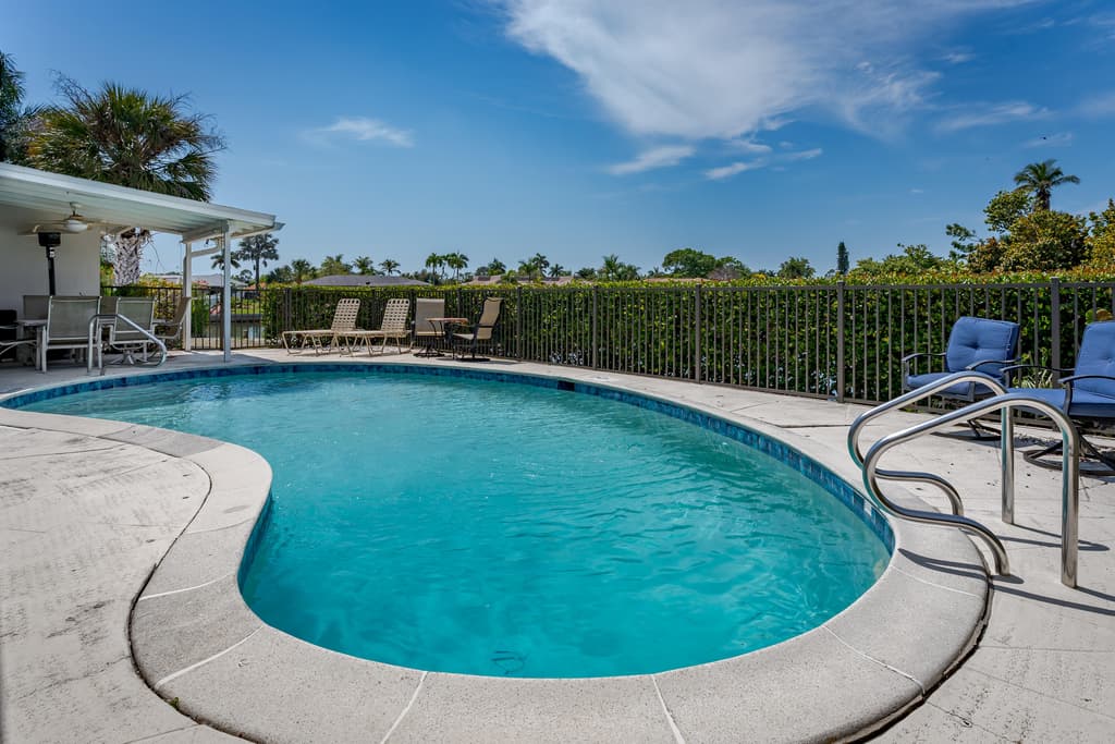 756 APPLE COURT - Photo 8