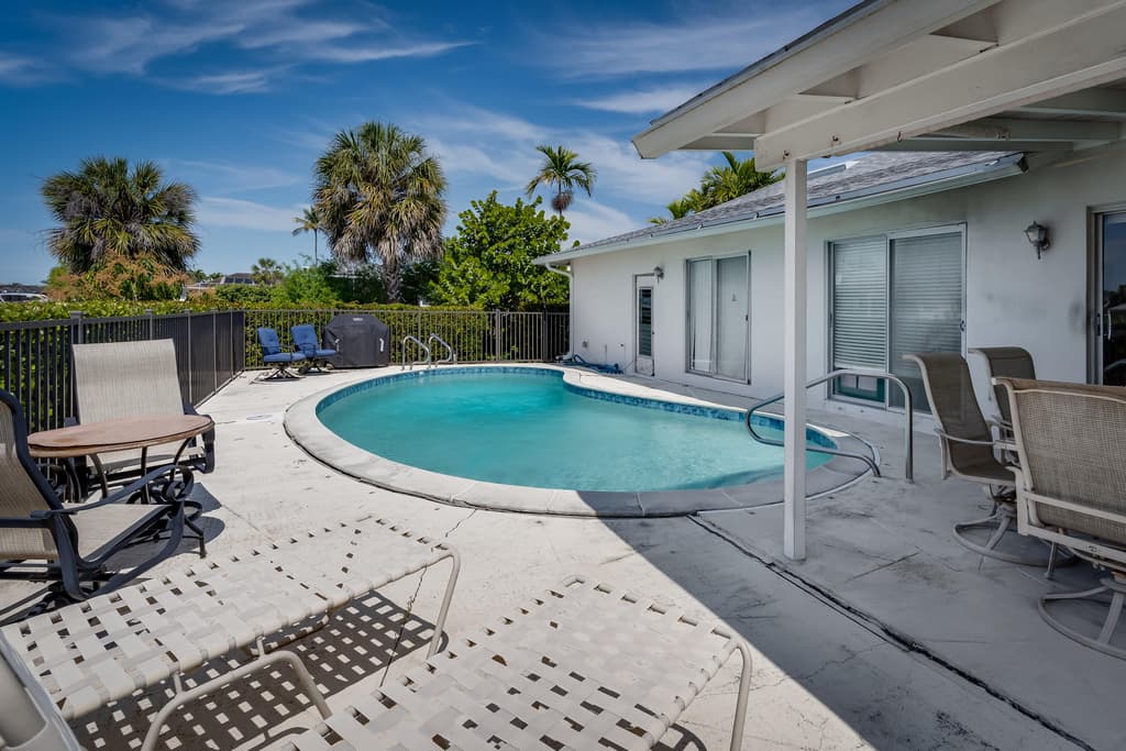 756 APPLE COURT - Photo 9