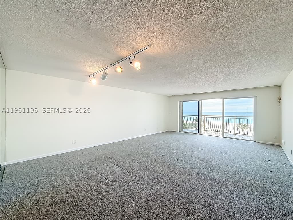 1710 S Ocean Ln 404 - Photo 15