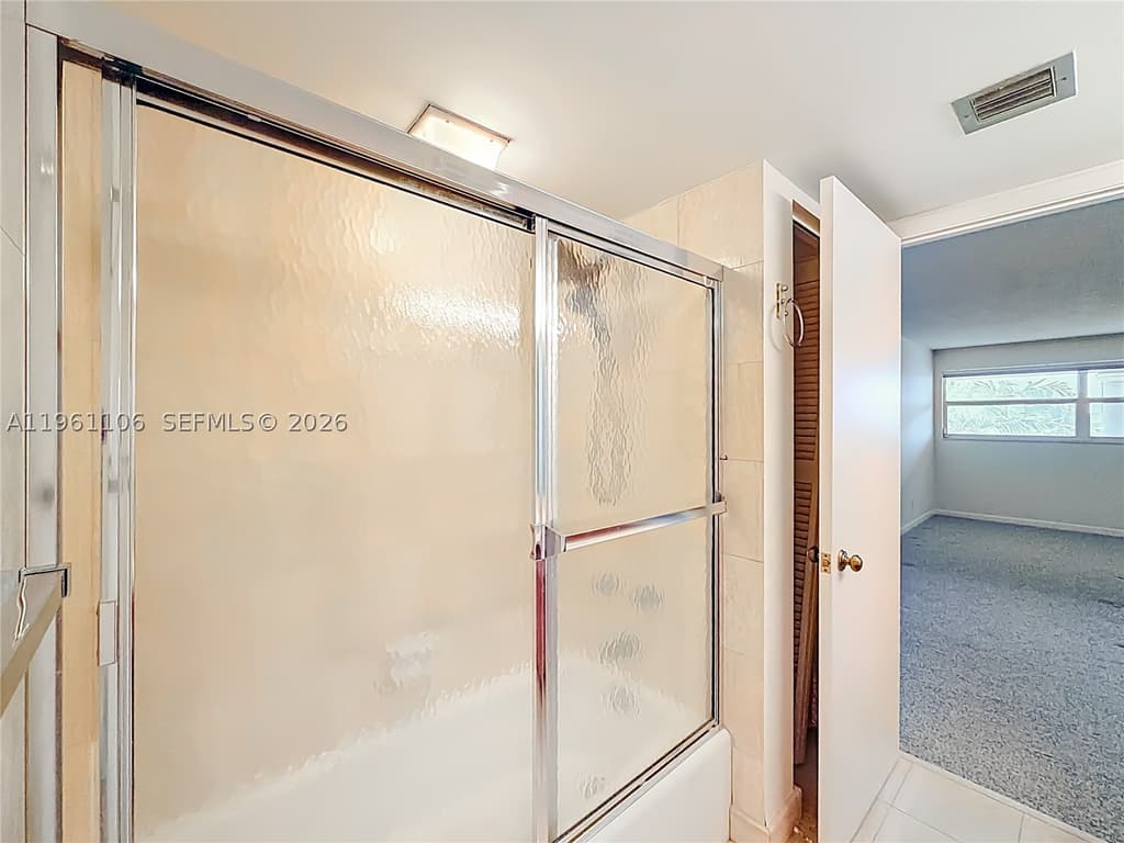 1710 S Ocean Ln 404 - Photo 26