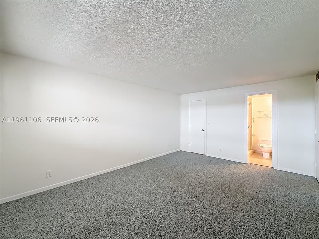 1710 S Ocean Ln 404 - Photo 32