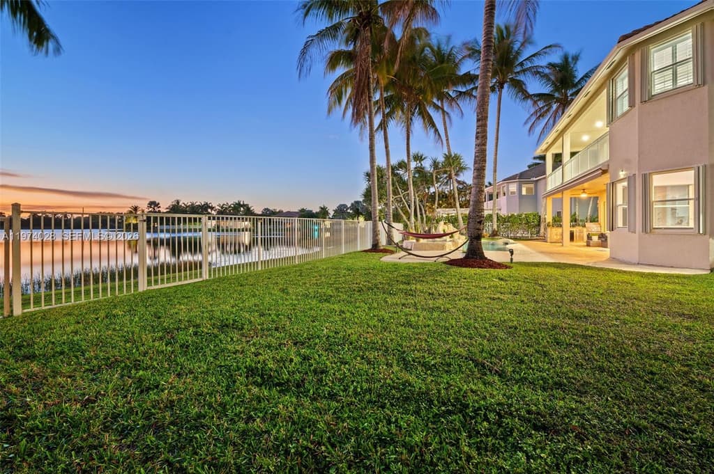 1537 Victoria Isle Way - Photo 59