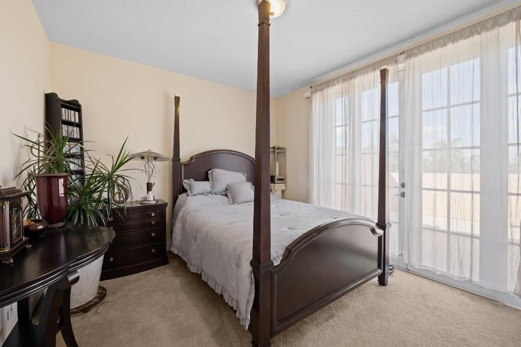 1127 NE 18th Avenue 1127 - Photo 19