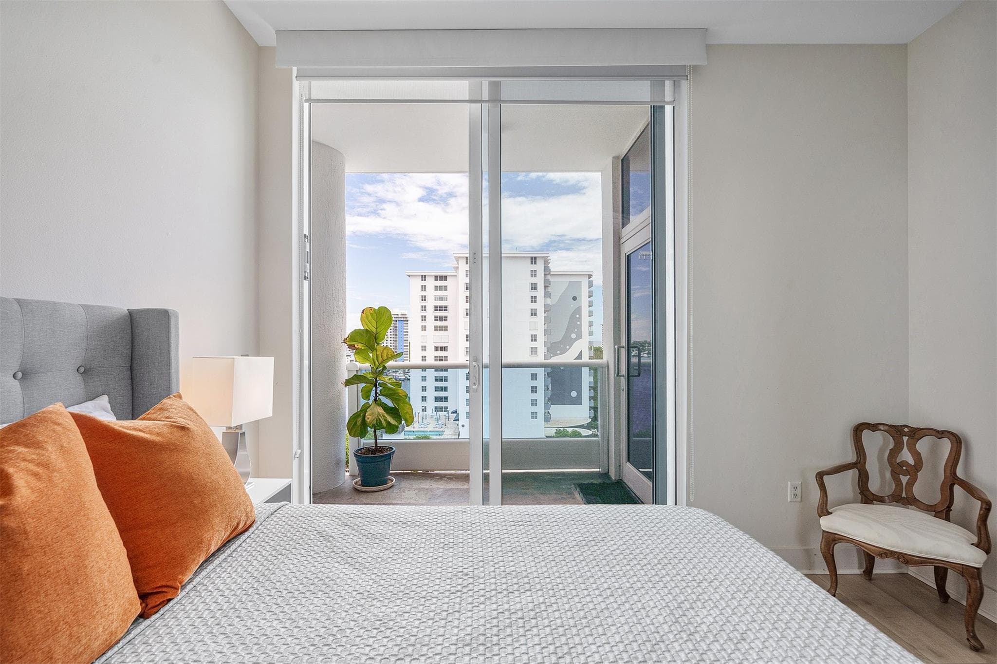 715 Bayshore 1004 - Photo 40