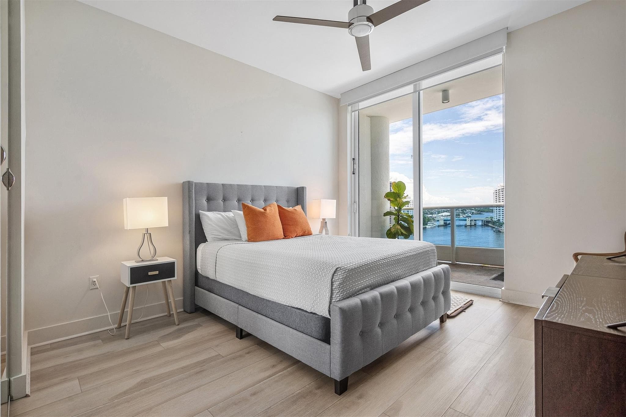 715 Bayshore 1004 - Photo 41