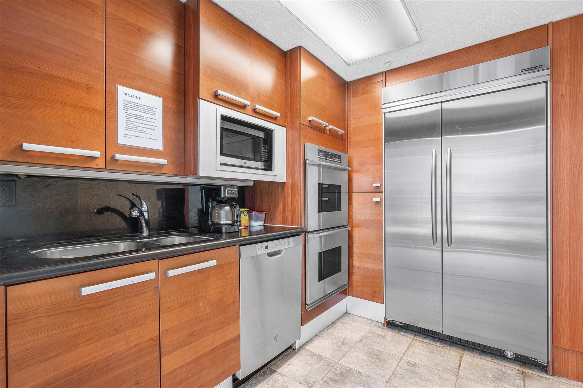 715 Bayshore 1004 - Photo 49