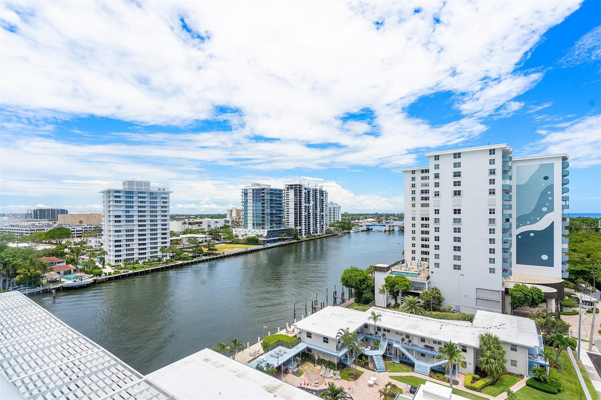 715 Bayshore 1004 - Photo 53