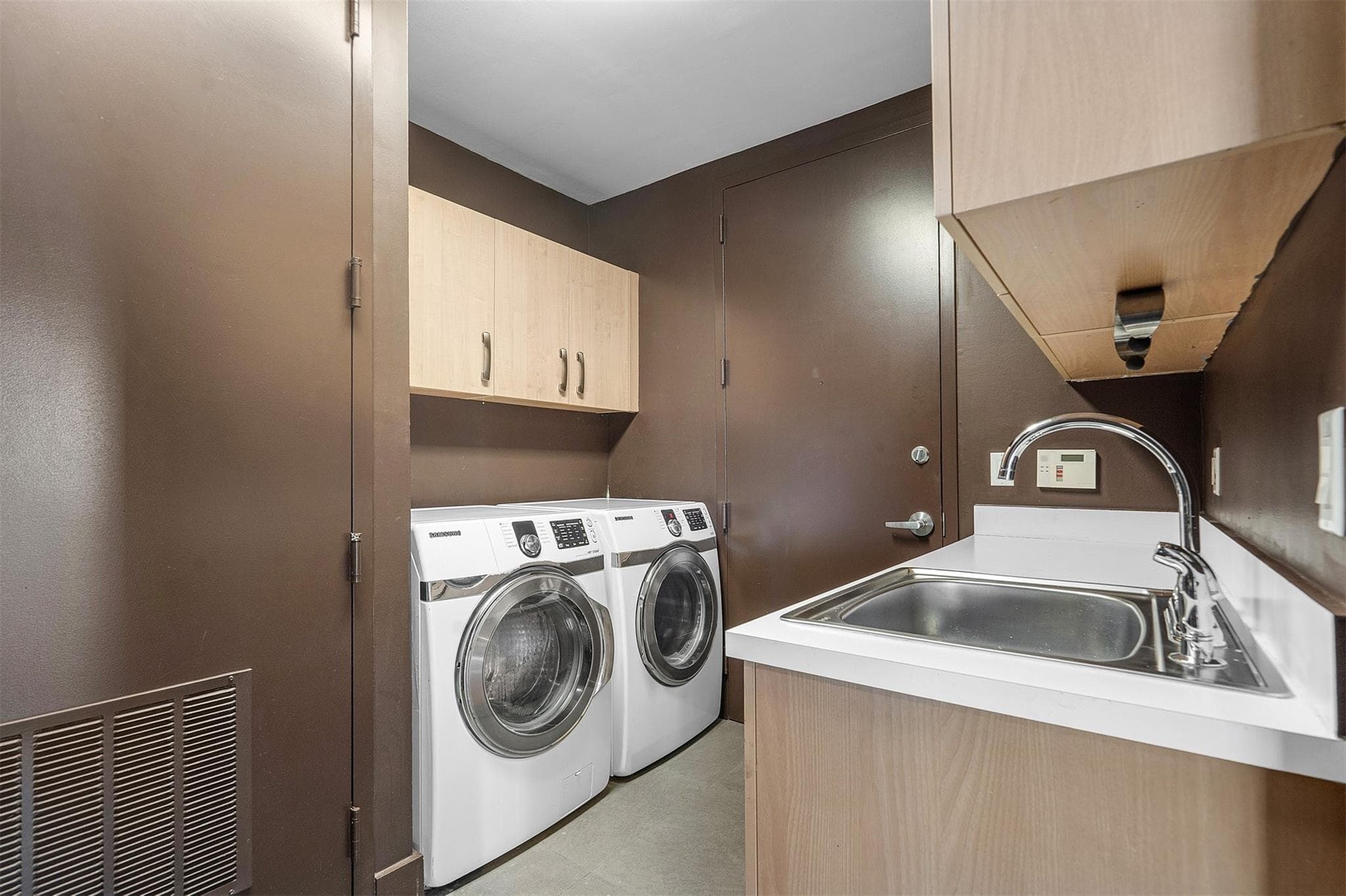 715 Bayshore 1004 - Photo 66