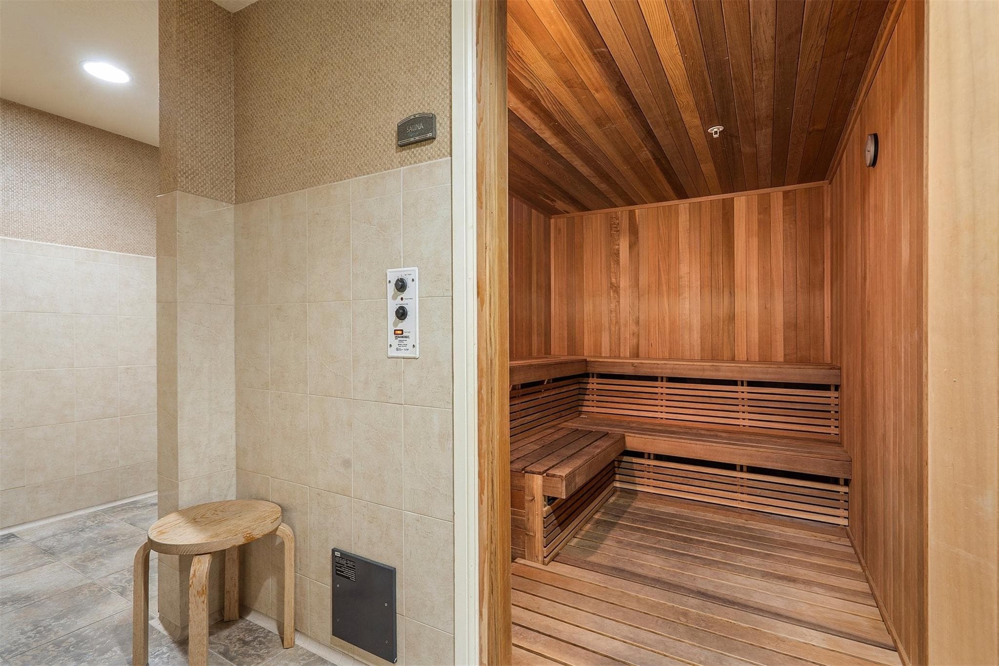 715 Bayshore 1004 - Photo 73