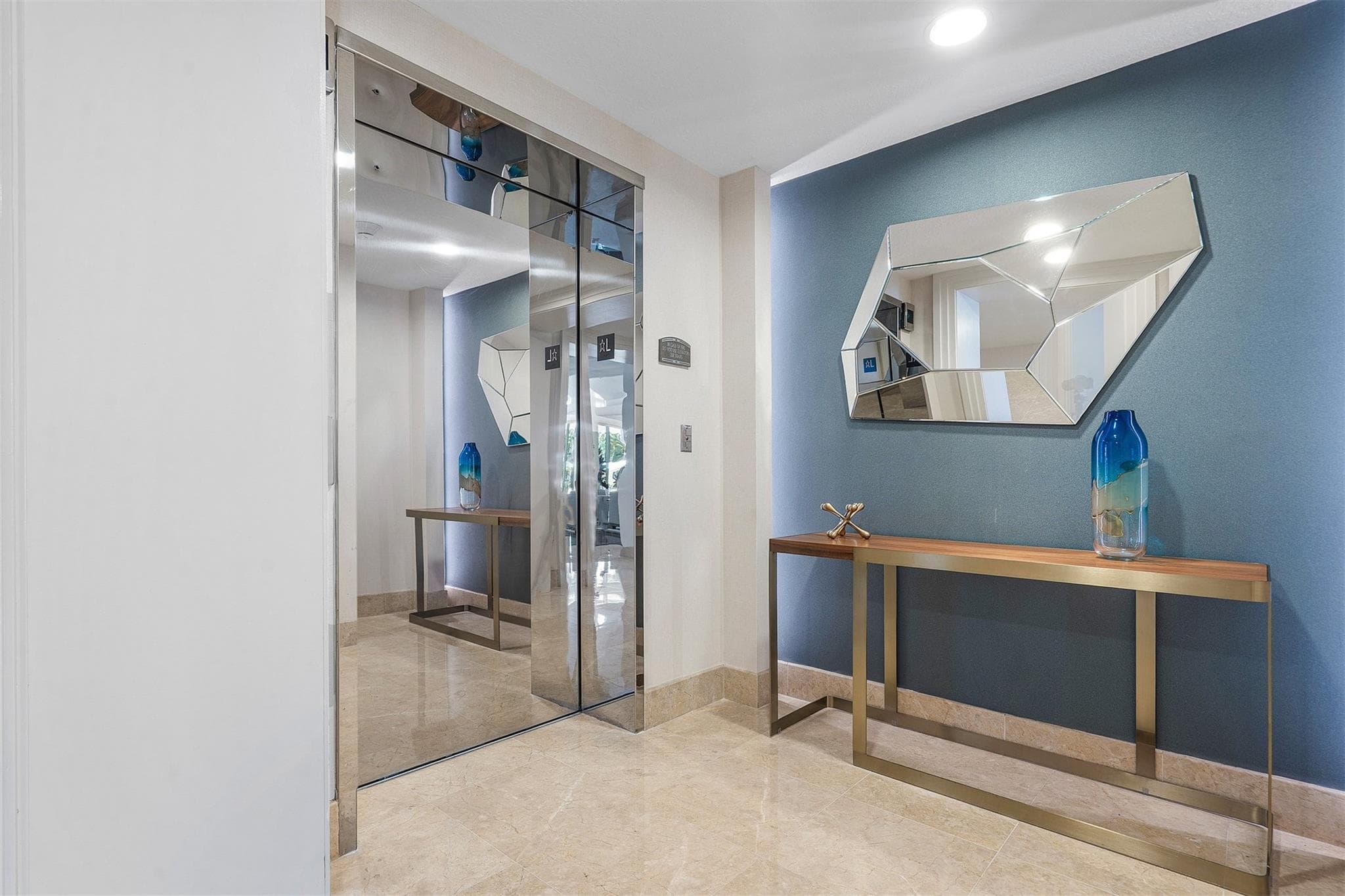 715 Bayshore 1004 - Photo 74