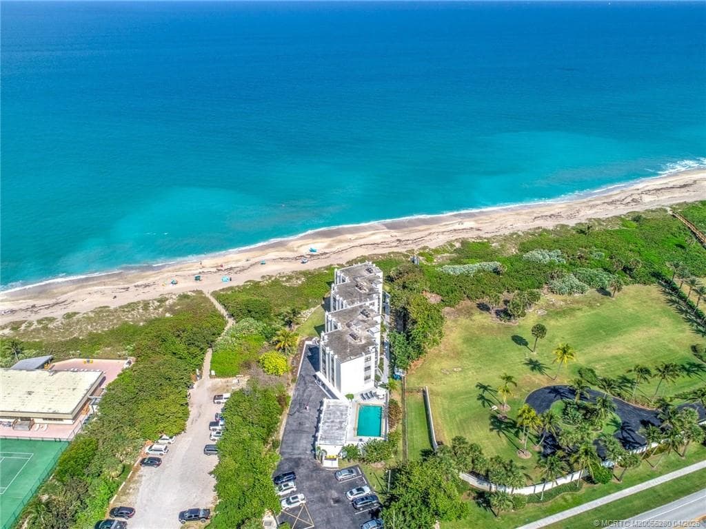 1289 NE Ocean Boulevard 12 - Photo 3