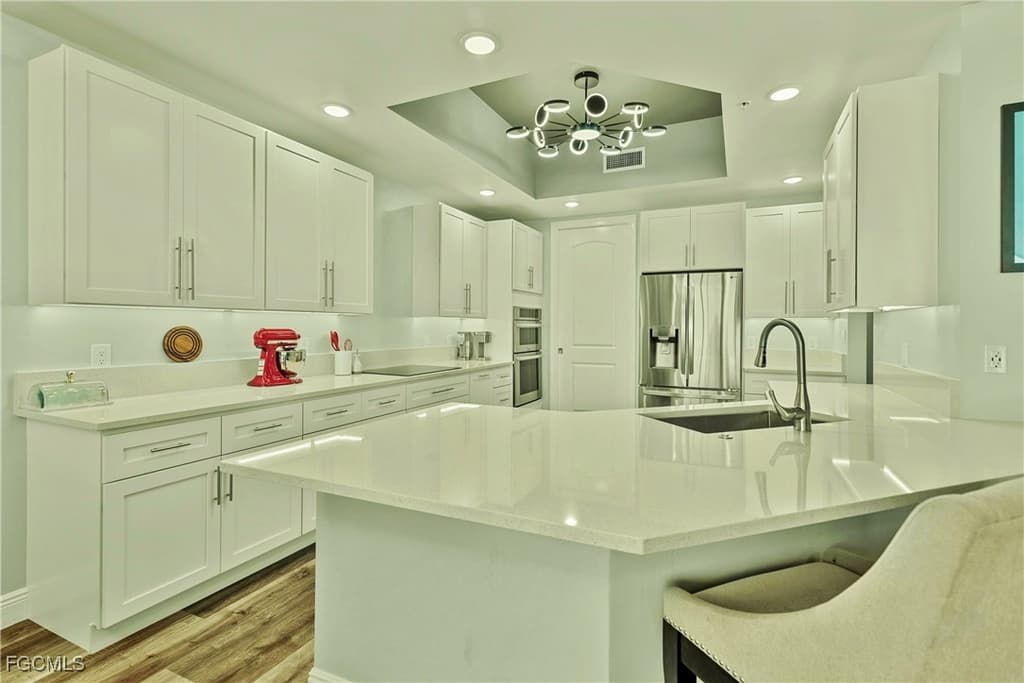 2104 W FIRST Street 2702 - Photo 2