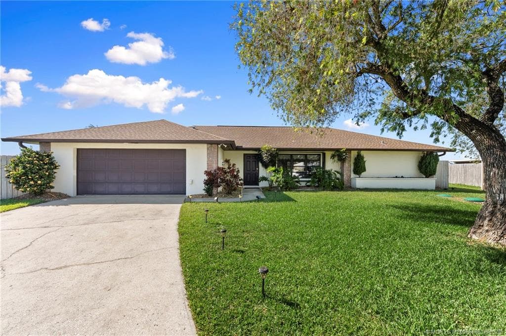 2086 SW Gull Harbor Lane - Photo 4